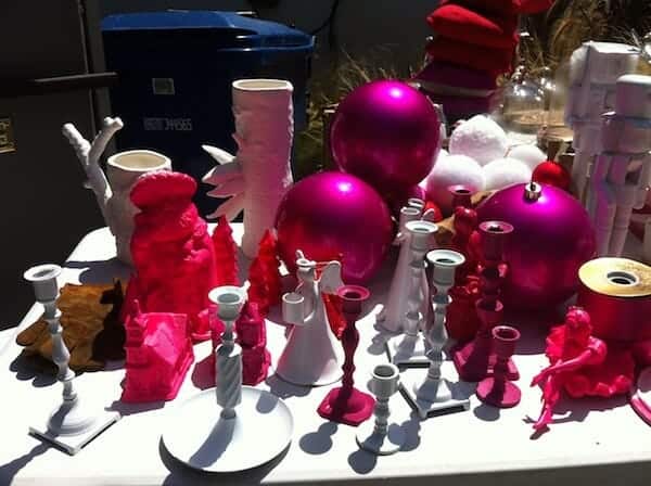 pink-red-white- christmas ornaments pink-red-white-ornaments