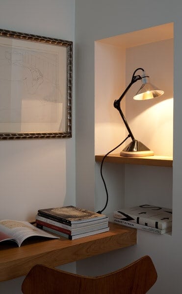 cast-iron-black-table-lamp